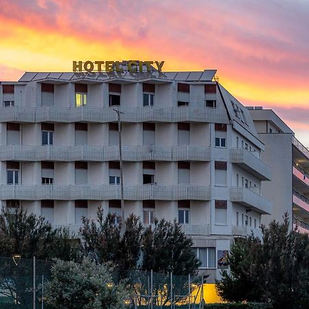 Hotel City Морской Милан Экстерьер фото