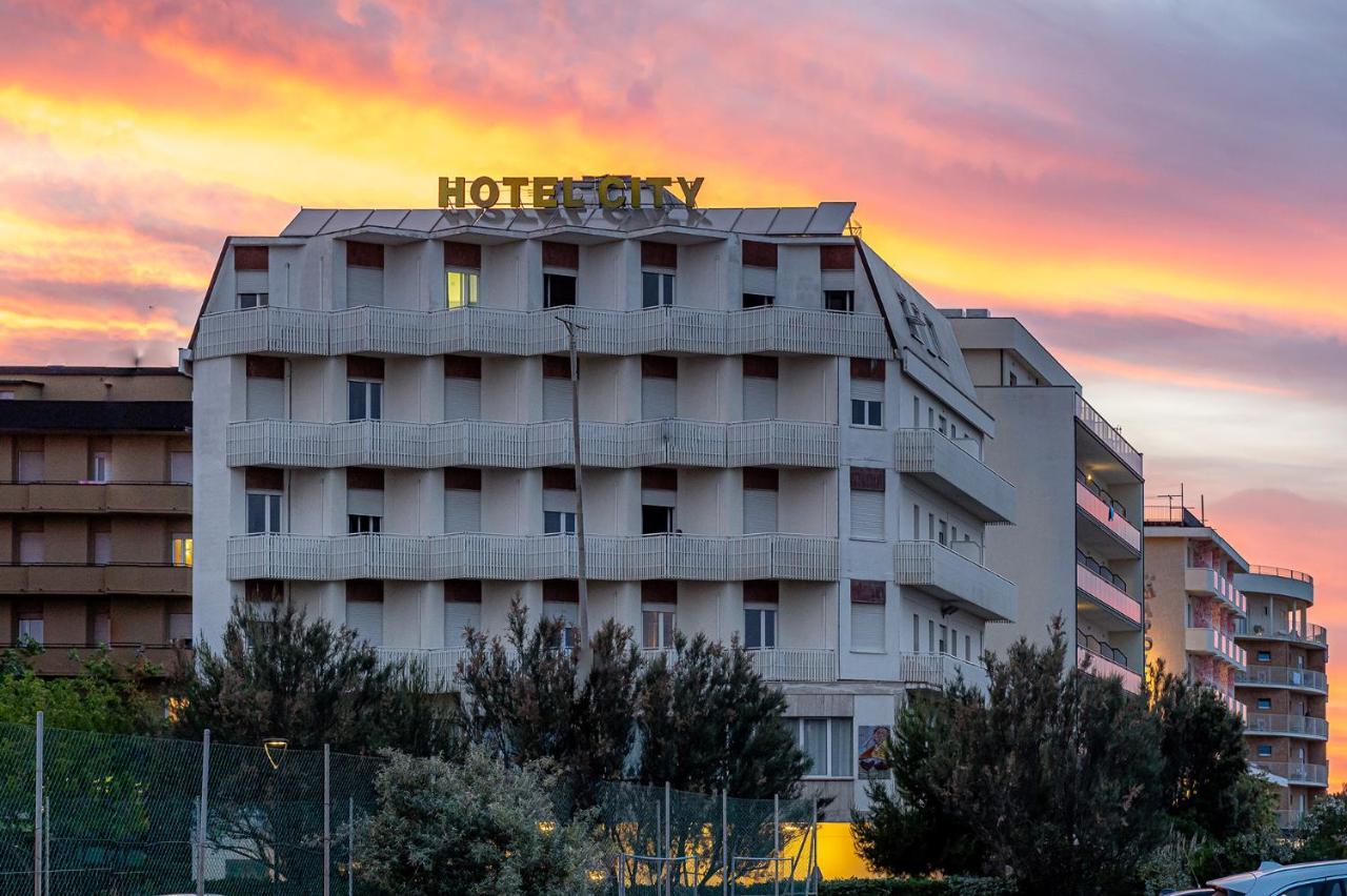 Hotel City Морской Милан Экстерьер фото